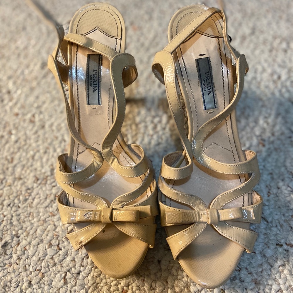 Prada bow tie heels, size 8